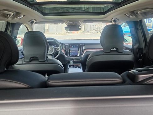 Certified 2024 Volvo V60 B5 Cross Country Plus image 7