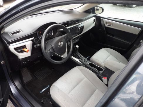 Used 2016 Toyota Corolla LE FWD image 10