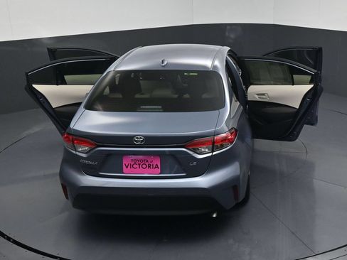 Used 2025 Toyota Corolla LE FWD image 22