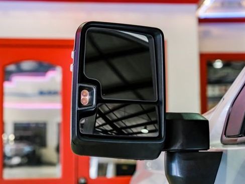 Used 2022 Chevrolet Silverado 2500 Custom w/ Custom Value Package image 39