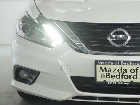 Used 2016 Nissan Altima 3.5 SR image 3