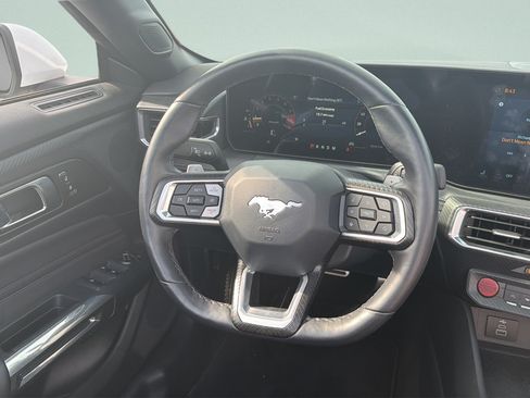 Used 2025 Ford Mustang GT Premium RWD image 34