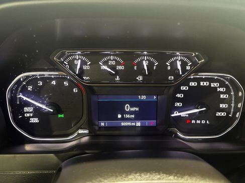 Used 2021 GMC Sierra 1500 AT4 image 7
