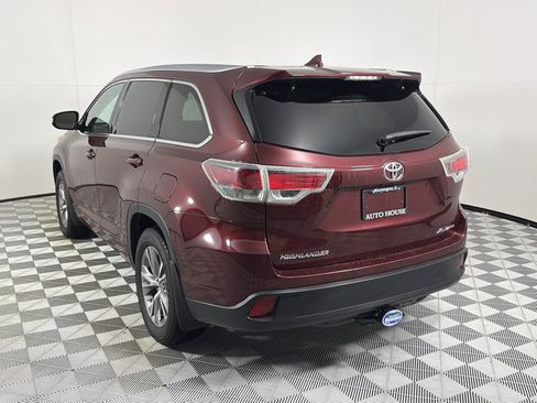 Used 2015 Toyota Highlander XLE AWD/4WD image 7