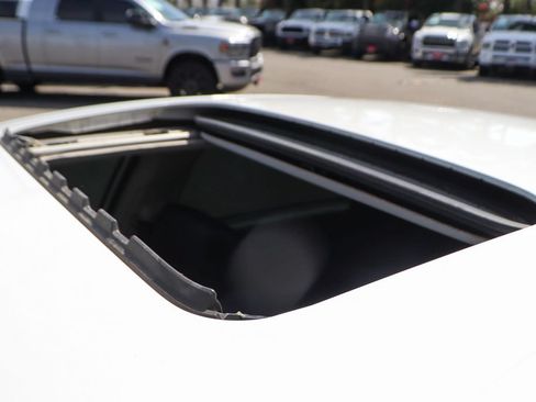 Used 2020 Honda Accord EX image 24