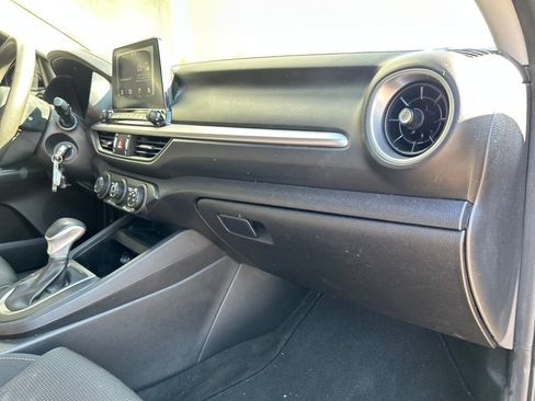 Used 2021 Kia Forte FE image 15