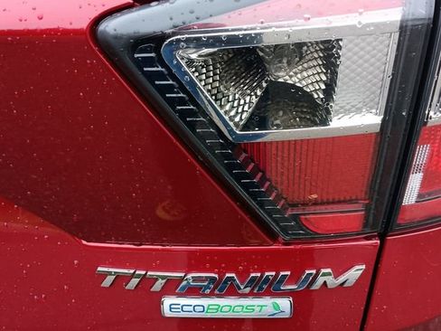 Used 2017 Ford Escape Titanium FWD image 28