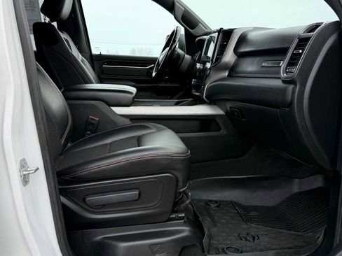Used 2021 RAM 1500 Big Horn w/ Built-to-serve Edition image 12