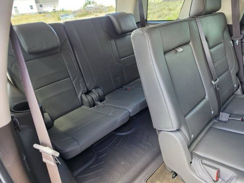 Used 2017 GMC Yukon Denali w/ Open Road Package AWD/4WD image 17