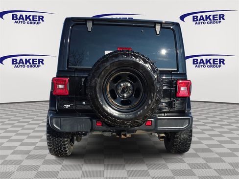 Used 2019 Jeep Wrangler Unlimited Sahara w/ Uconnect 4C Nav & Sound Group image 6