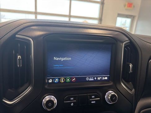 Used 2021 GMC Sierra 2500 AT4 image 3