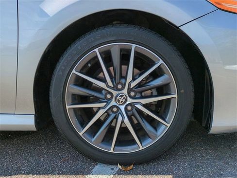 Used 2023 Toyota Camry XLE image 11