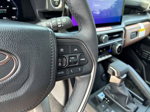 New 2026 Toyota 4Runner Limited AWD/4WD image 25