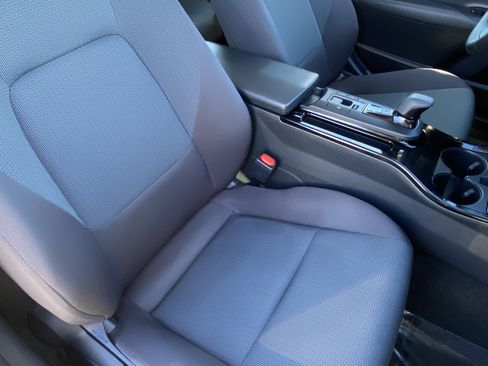 Certified 2025 Toyota Prius LE image 11