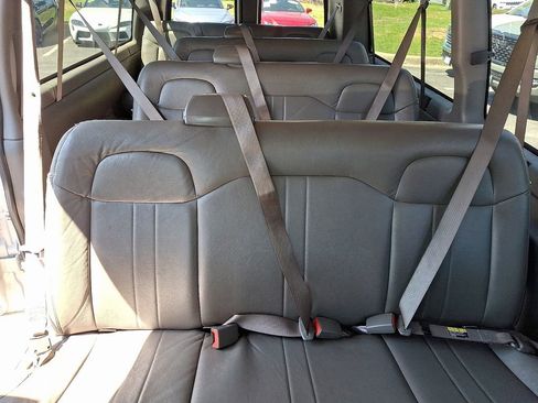 Used 2020 Chevrolet Express 3500 LS image 9