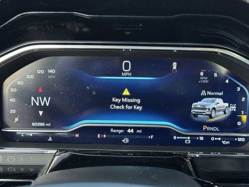 Used 2024 Chevrolet Silverado 1500 LT image 15