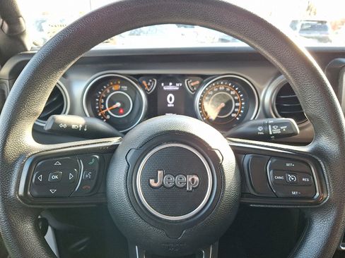 Used 2023 Jeep Wrangler Sport image 18