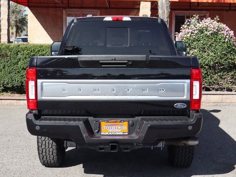 Used 2022 Ford F250 Limited image 7