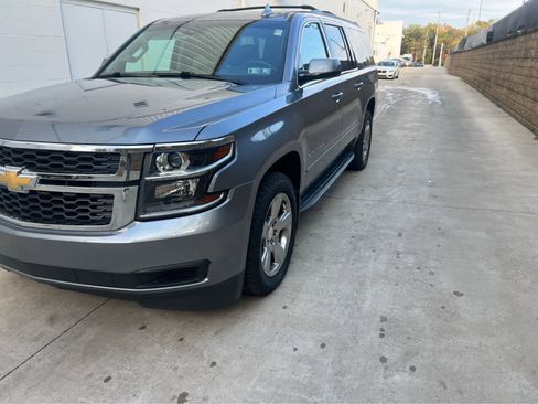 Used 2019 Chevrolet Suburban LS w/ All-Season Package image 2