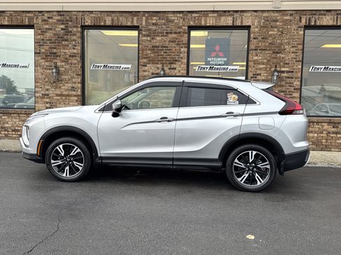 Used 2024 Mitsubishi Eclipse Cross SE image 2