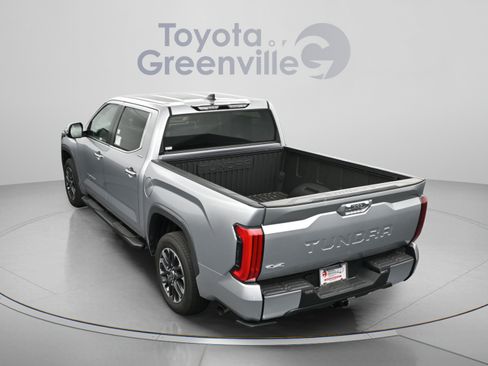 Used 2024 Toyota Tundra Limited AWD/4WD image 10