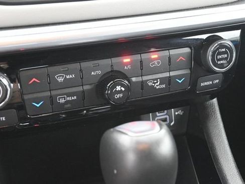 Used 2025 Jeep Compass Limited AWD/4WD image 24