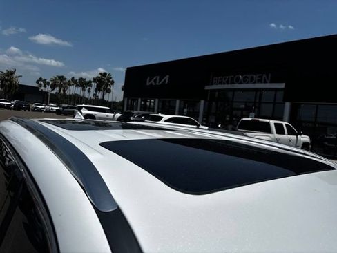 Used 2021 Kia Telluride SX w/ SX Prestige Package AWD/4WD image 7