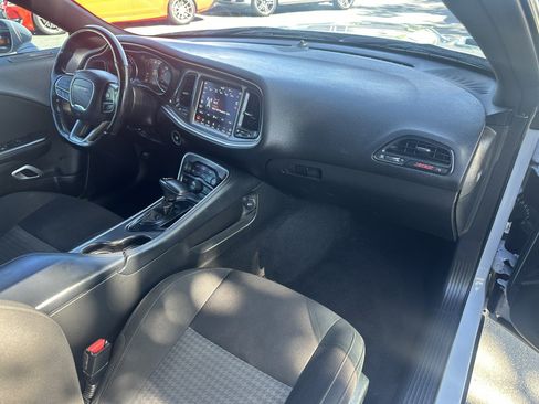 Used 2021 Dodge Challenger R/T Scat Pack RWD image 19