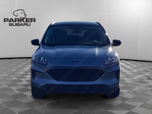 Used 2022 Ford Escape SE w/ SE Sport Appearance Package image 8