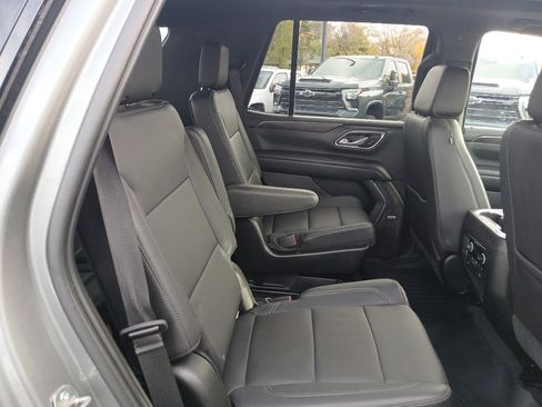 Used 2021 Chevrolet Tahoe Z71 w/ Z71 Off-Road Package image 21