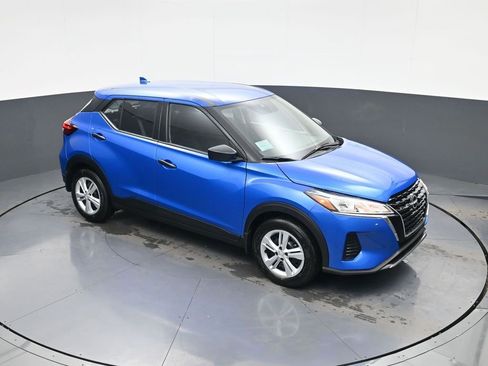 New 2025 Nissan Kicks Play S image 25