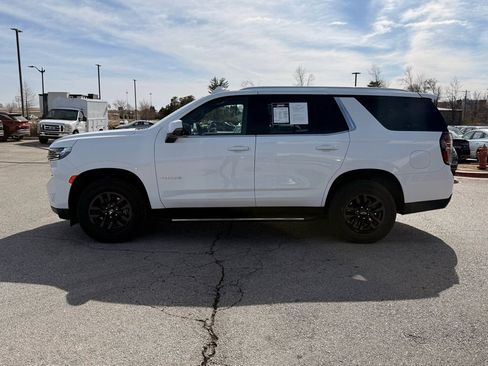 Used 2023 Chevrolet Tahoe LT w/ Luxury Package image 4