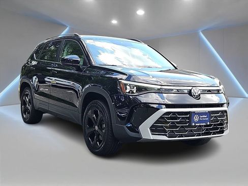 Certified 2025 Volkswagen Taos SEL w/ Black Wheel Plus Package AWD/4WD image 3