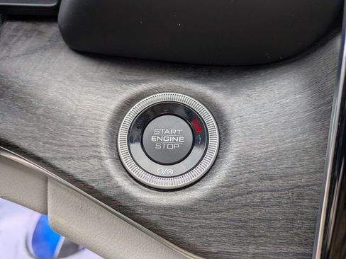 Used 2023 Jeep Grand Cherokee Overland image 26