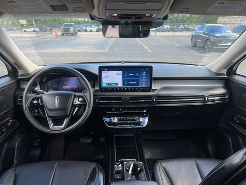 Certified 2023 Lincoln Corsair AWD w/ Equipment Group 101A image 14
