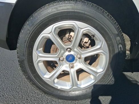 Used 2018 Ford EcoSport SE image 9