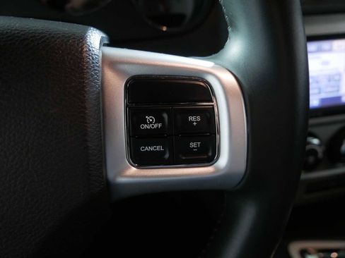 Used 2011 Dodge Challenger SRT8 w/ Green w/Envy Group image 28