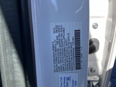 Certified 2023 Honda Pilot Elite image 39