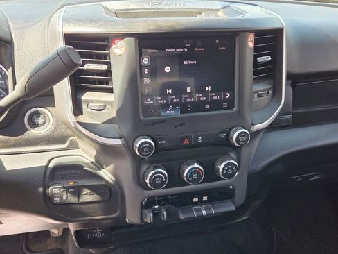 Used 2024 RAM 3500 Big Horn image 17