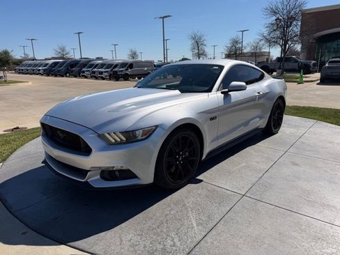 Certified 2017 Ford Mustang GT w/ Black Accent Package image 4