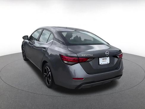 Used 2025 Nissan Sentra SV FWD image 10