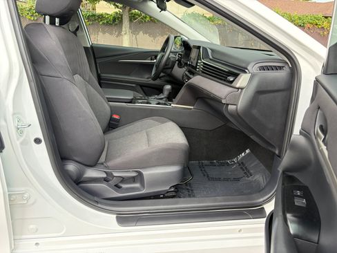 Used 2026 Toyota Camry LE FWD image 29