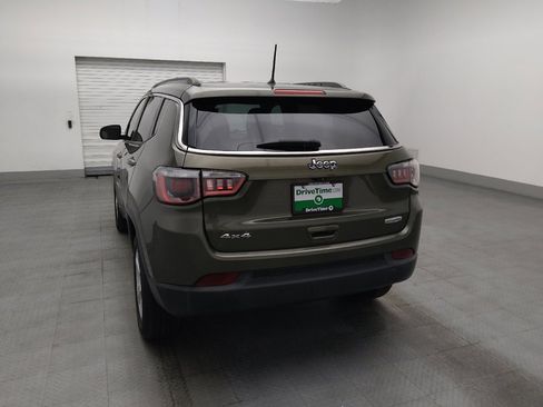 Used 2018 Jeep Compass Latitude AWD/4WD image 6