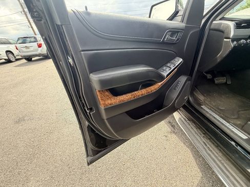 Used 2015 Chevrolet Suburban LTZ AWD/4WD image 44