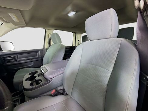 Used 2016 RAM 2500 Tradesman w/ Chrome Appearance Group image 11