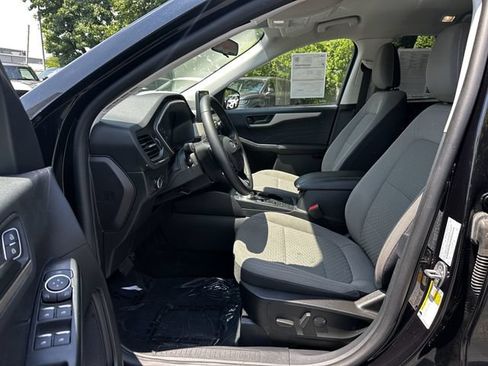 Certified 2022 Ford Escape SE w/ SE Sport Appearance Package AWD/4WD image 19