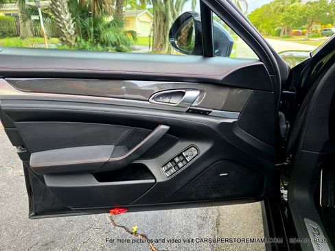 Used 2016 Porsche Panamera GTS image 43