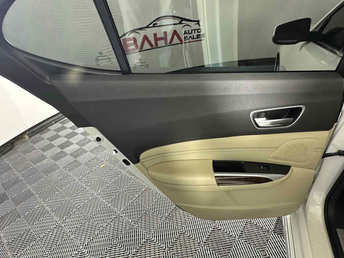 Used 2019 Acura TLX w/ Advance Package FWD image 18