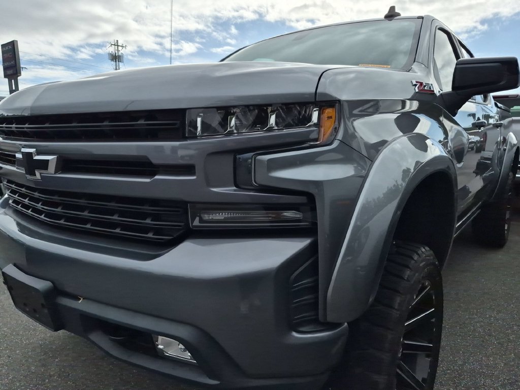 Used 2020 Chevrolet Silverado 1500 RST AWD/4WD image 2