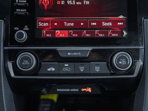 Used 2020 Honda Civic Sport image 21